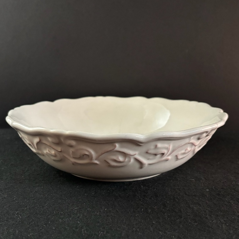 JCPenney Chris Madden Felice Ivory Soup/Cereal Bowl Replacement 8 1/2"